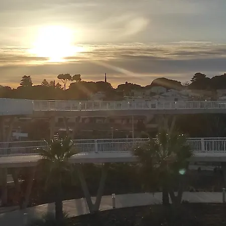 Appartement Richelieu Port Position Cosy 2 Adultes Piscine Place De Parking Privative Vue Mont Saint Martin *