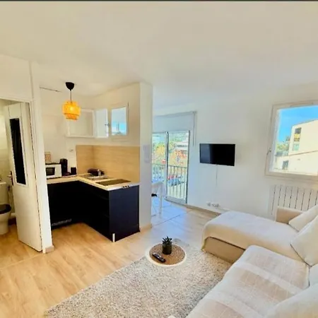 Cosy,piscine, Ascenseur Appartement Agde