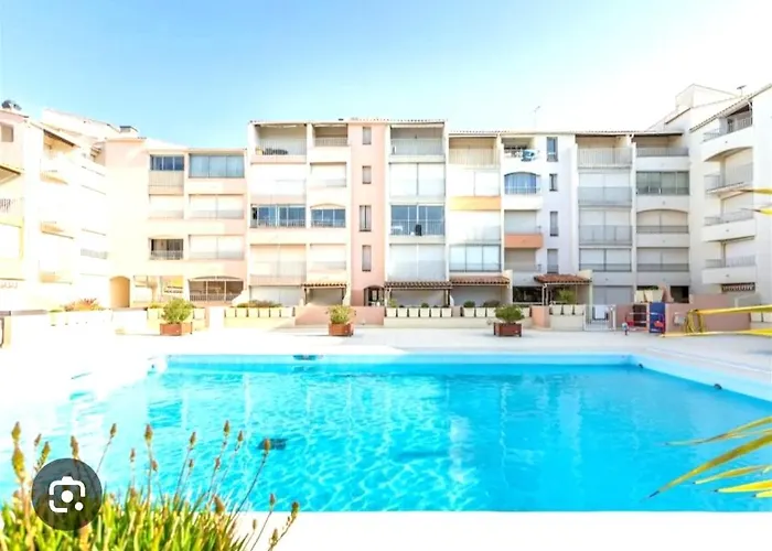 Richelieu Port Position Cosy 2 Adultes Piscine Place De Parking Privative Vue Mont Saint Martin *
