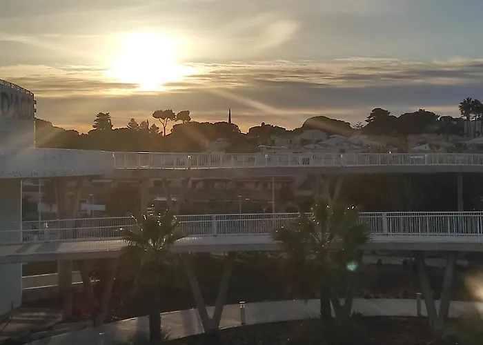 Appartamento Richelieu Port Position Cosy 2 Adultes Piscine Place De Parking Privative Vue Mont Saint Martin *