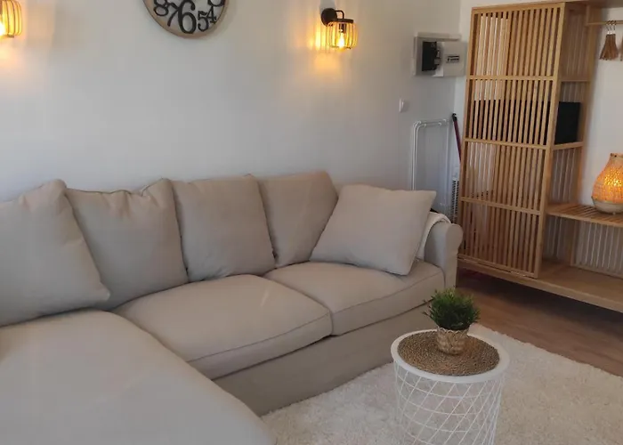 Richelieu Port Position Cosy 2 Adultes Piscine Place De Parking Privative Vue Mont Saint Martin * Agde